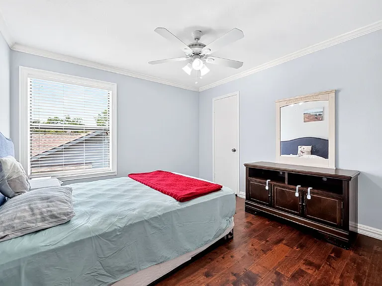 310 Overland Dr — Photo 18