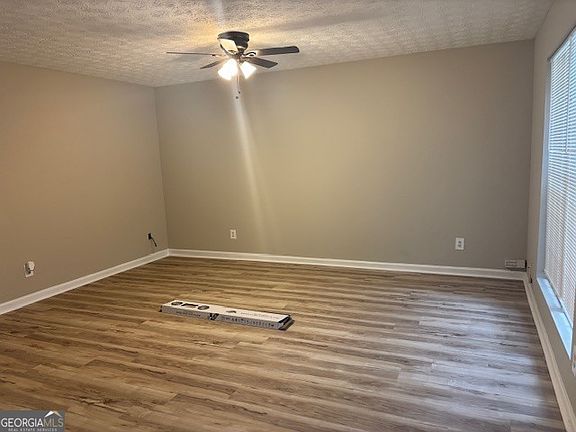 3rd image of 3804 Waldrop Ln