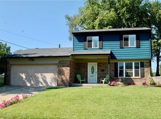 802 York Rd, Brownsburg, IN 46112