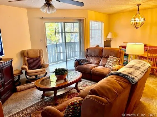 90 Crown Knoll Court #143, Groton, CT 06340