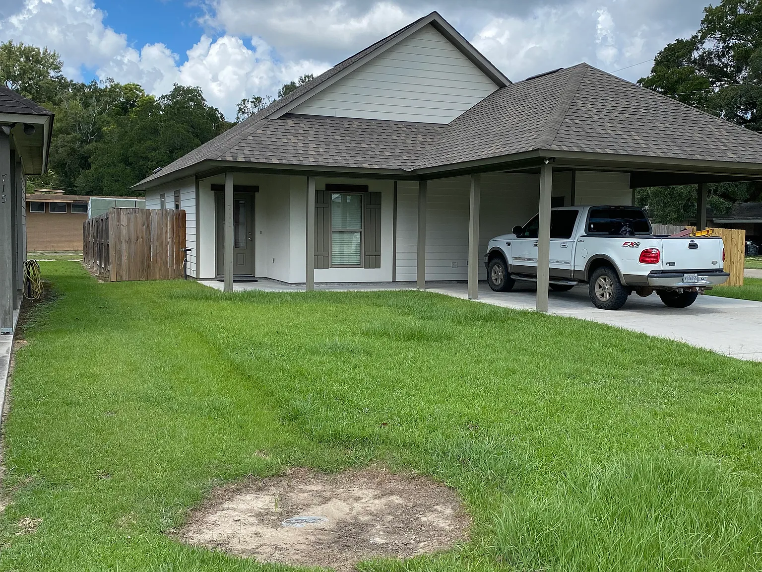 3 bed, $1,800 — Photo 2