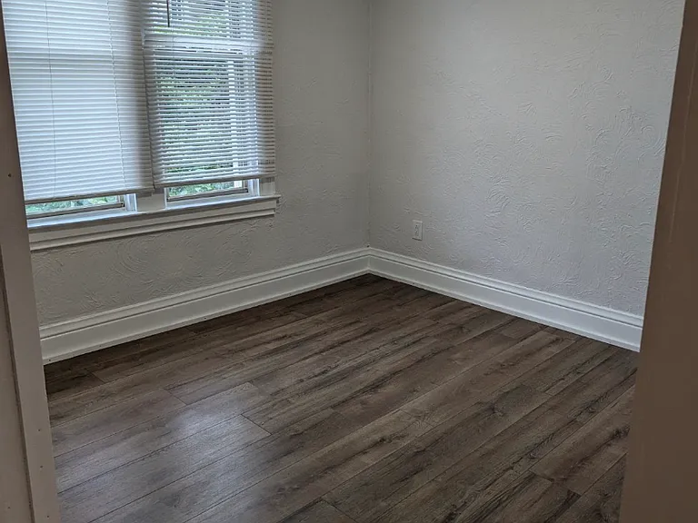 1229 Round Top St #2 — Photo 8