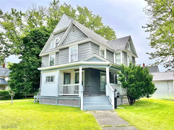 546 Broad St, Conneaut, OH 44030