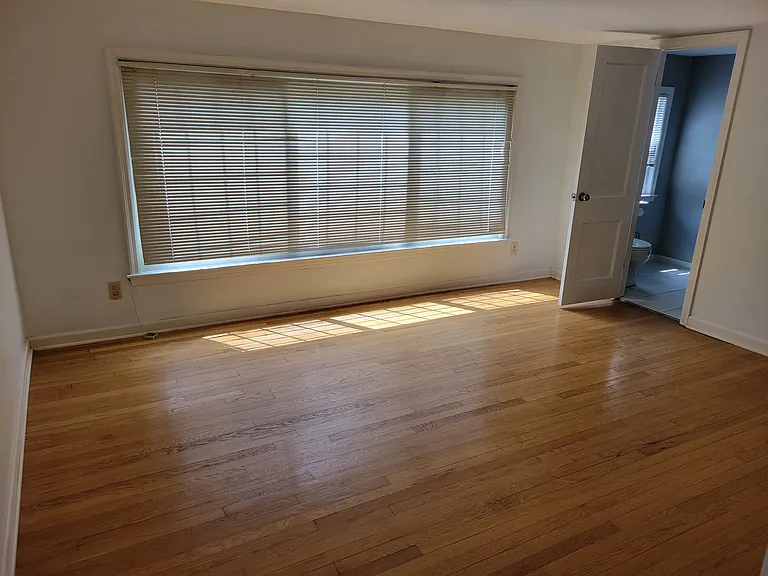 6720 Floyd St — Photo 5