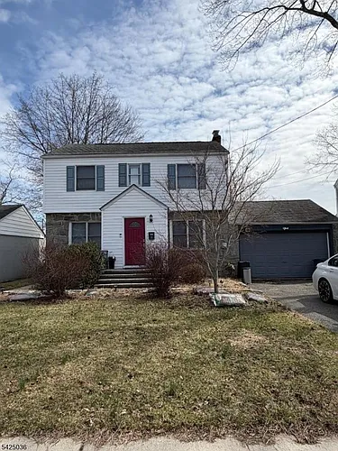 12 Pitney St Photo 1