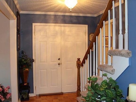 3rd image of 428 Shoni Ln