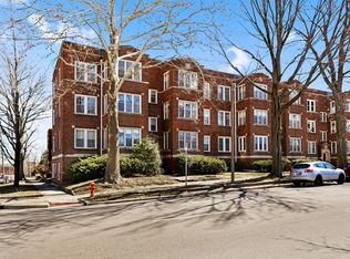 410 N State St APT 6, Champaign, IL 61820