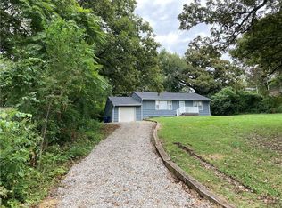 4215 Pittman Rd, Kansas City, MO 64133