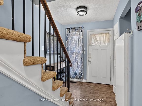 4th image of 567 Cobblehill Dr