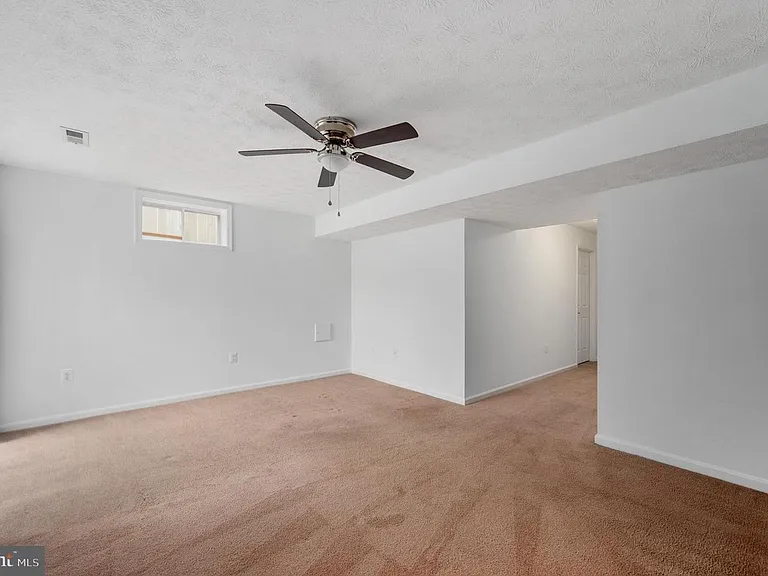 259 Olympic Dr — Photo 47