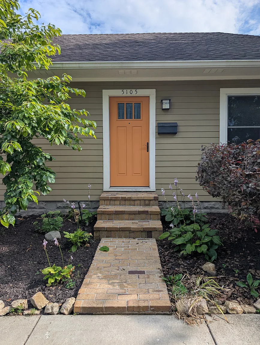 5105 E North St photo 1