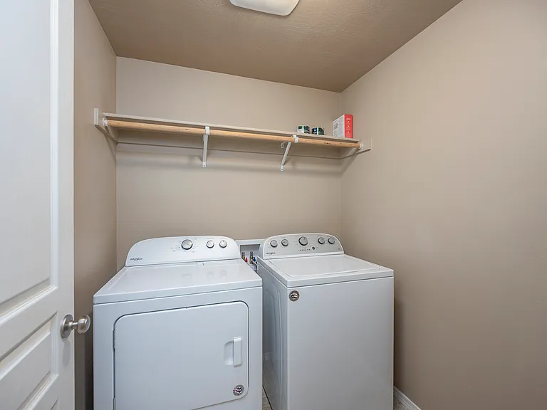 629 S Lakeland Dr — Photo 23