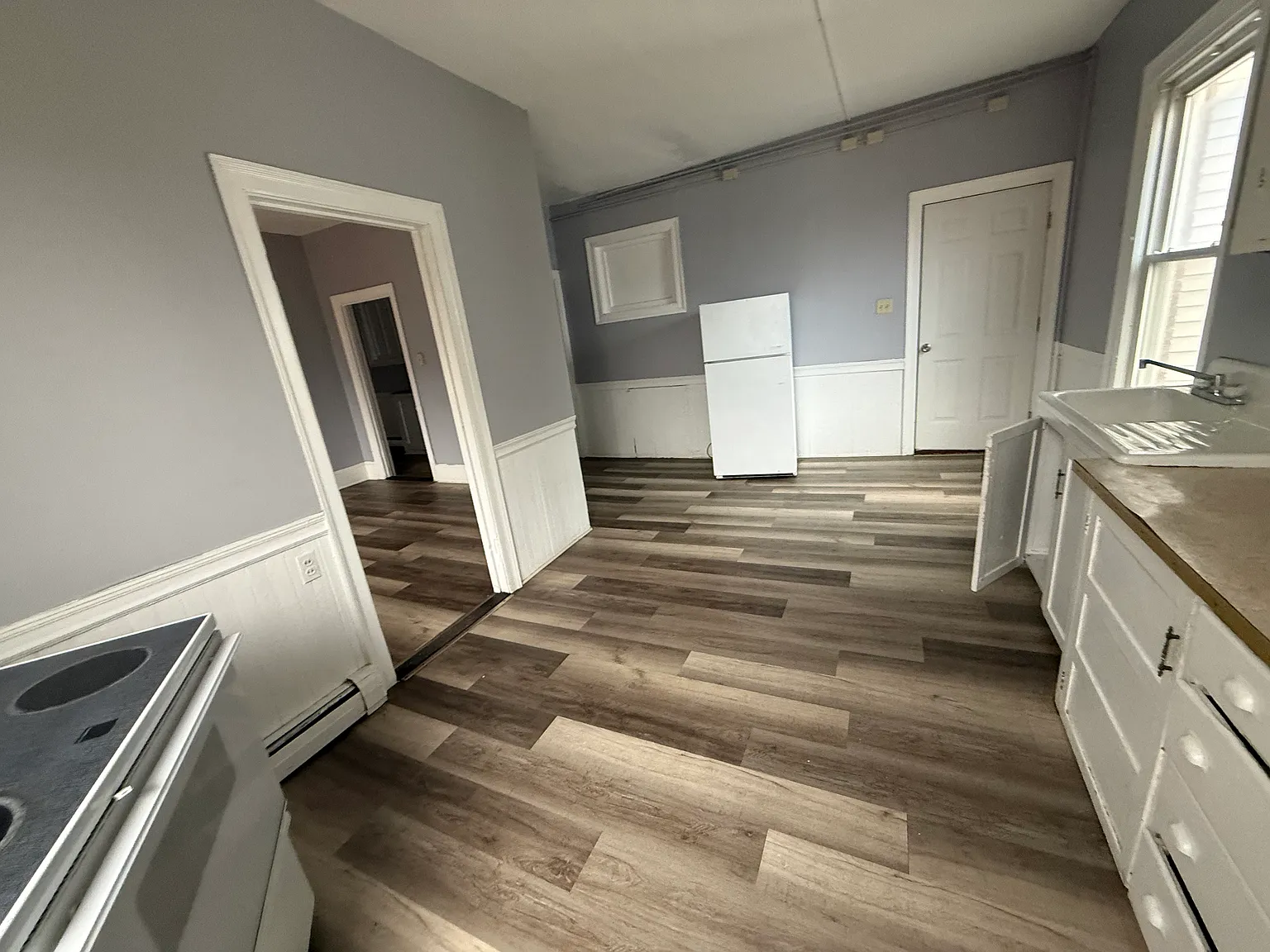 3 bed, $1,200 — Photo 3