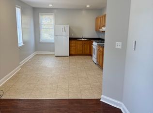 600 E 37th St #2, Baltimore, MD 21218