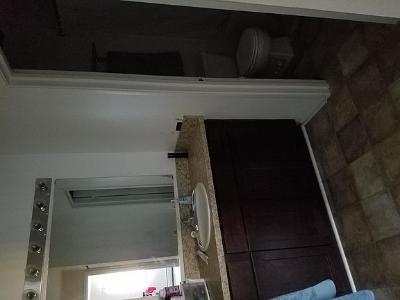 4th image of 935 Village Green Ln APT 3036