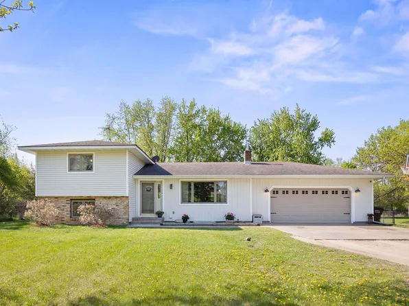 739 120th St NE, Monticello, MN 55362