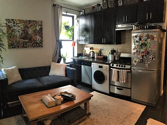 Rented by Charles Coutinho LLC | media 38