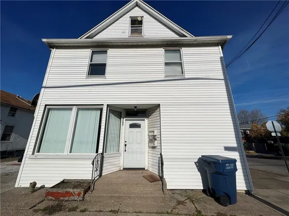 1102 W 21st St, Erie, PA 16502