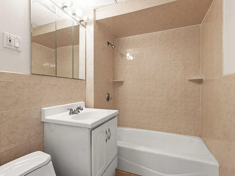14 Schirmer Rd #2 — Photo 5