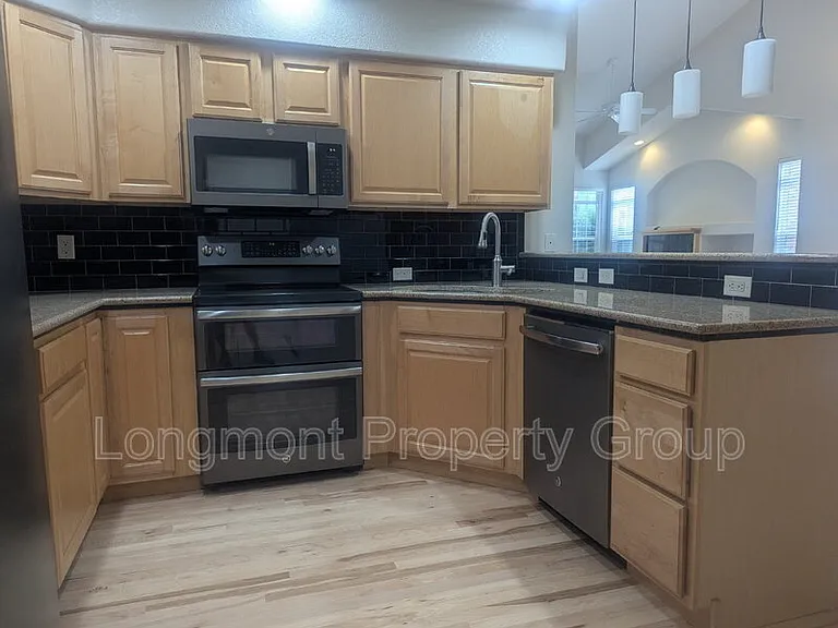 1333 Charles Dr #20 — Photo 5