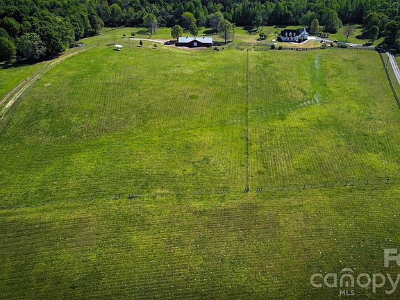 2nd image of 940 Wade Funderburk Rd