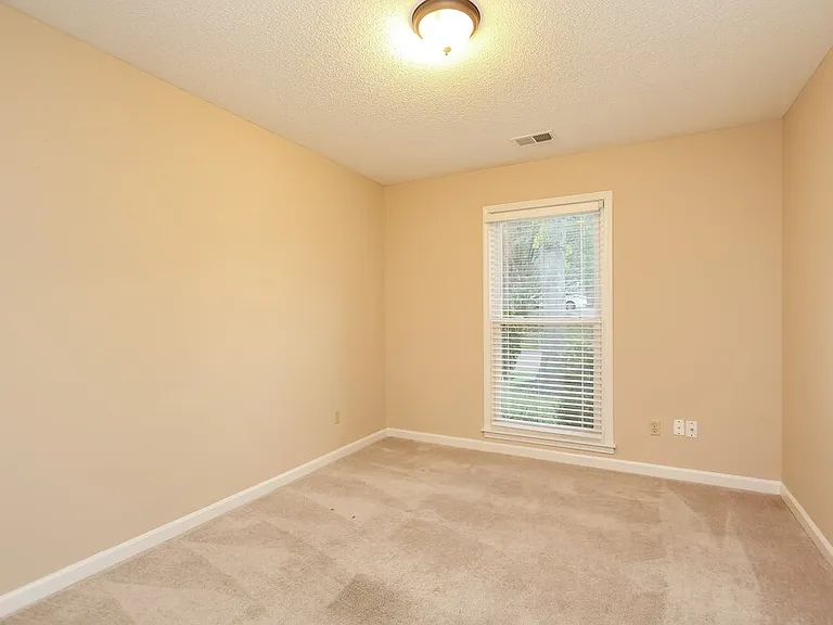 7576 Dexter Run Cir — Photo 13
