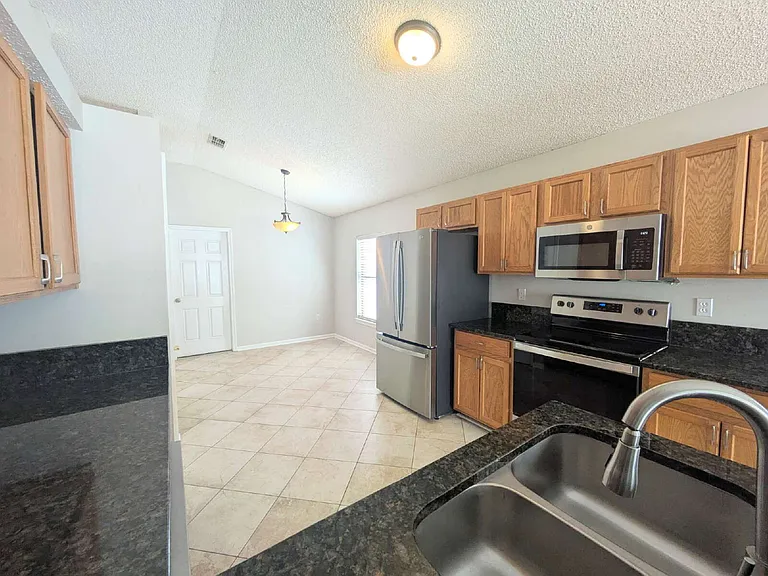 3523 Waterford Oaks Dr — Photo 25