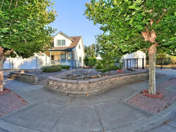 300 Creekside Way, Winters, CA 95694