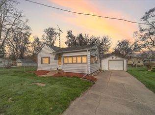 709 Longfellow Ave, Jackson, MI