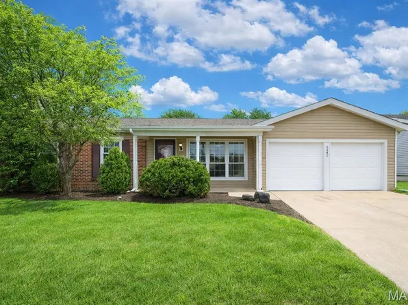 5442 Alnwick Dr, Saint Louis, MO 63129