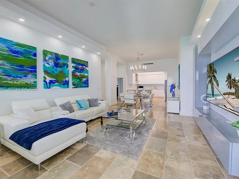 3725 Ocean Dr #Penthouse 02 — Photo 14