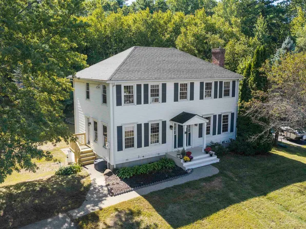 29 Dixon Way, Seabrook, NH 03874