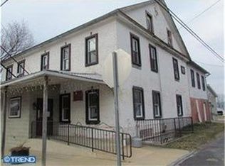 241 W Main St, Fredericksburg, PA 17026