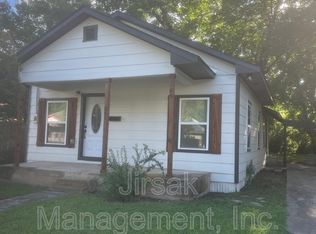 241 3rd St NE, Paris, TX 75460