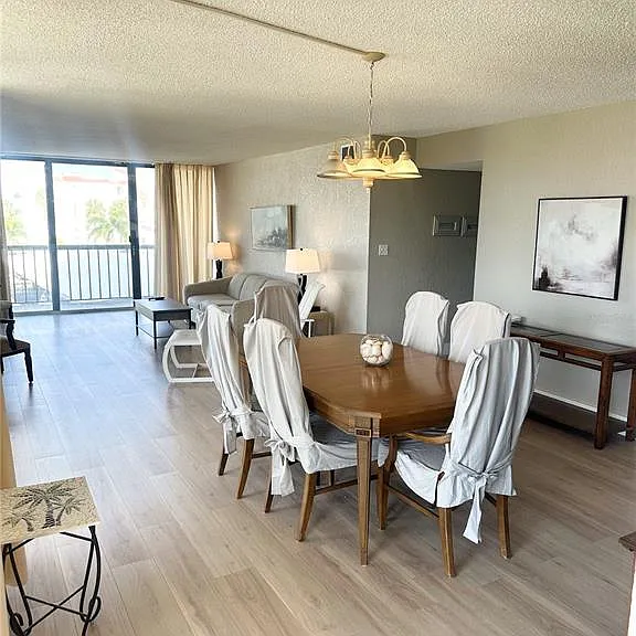 400 Island Way #206 — Photo 14