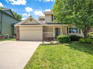 5058 Raintree Dr, West Des Moines, IA 50265