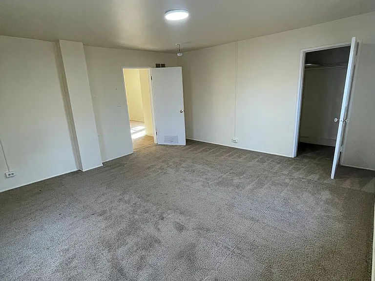 516 N Adams St — Photo 7