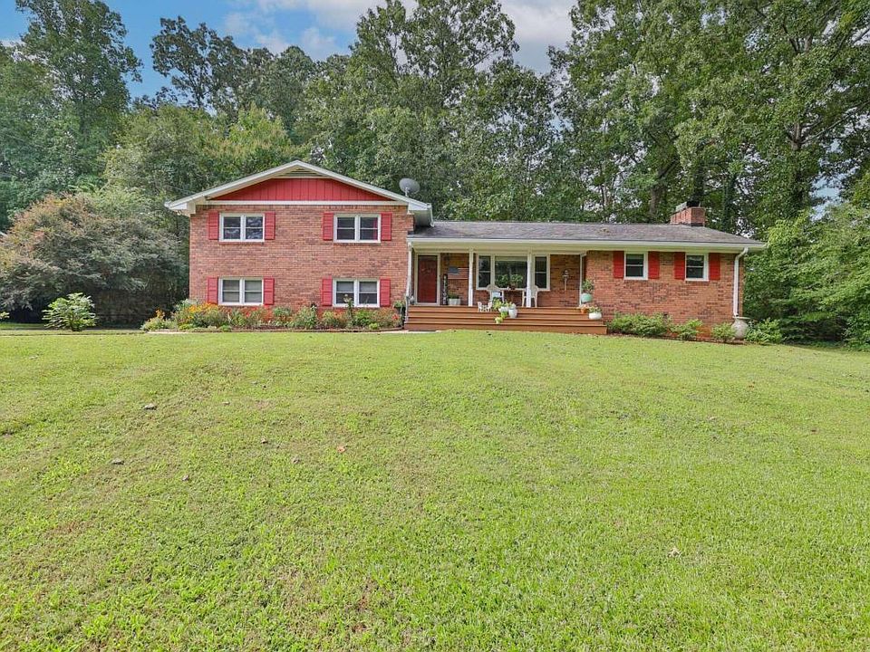 1st image of 3390 Clair Cir