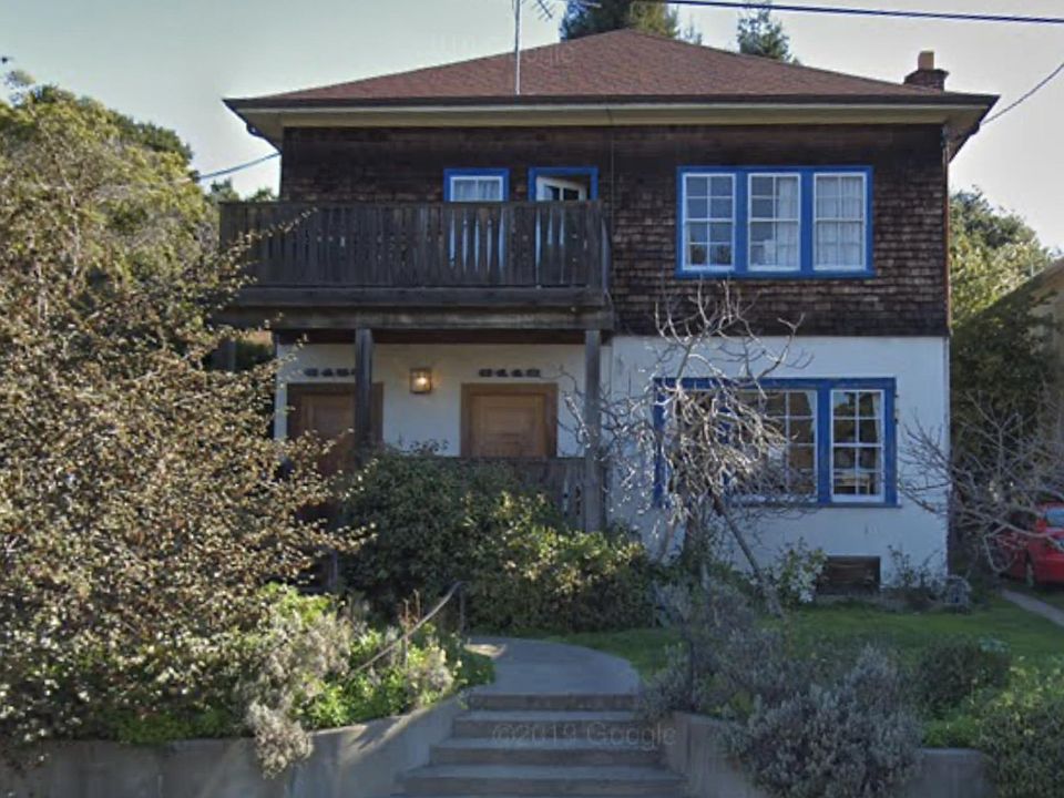 House from front, studio is in back on the 2nd floor