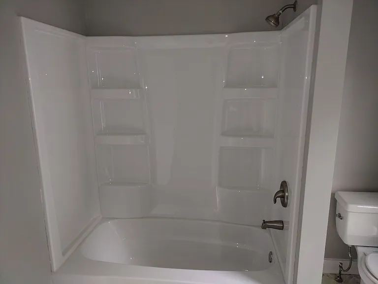 329 N Main St — Photo 14