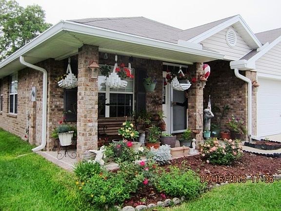 2nd image of 1844 Creekview Dr