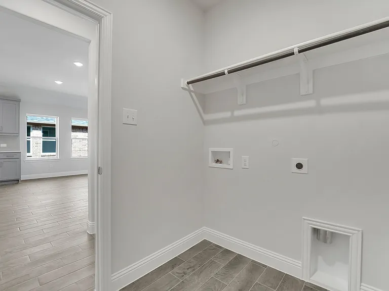 2905 Cantoni Crk — Photo 21