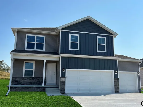 18363 Rose Lane Rd, Omaha, NE 68136