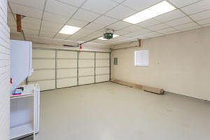 5th image of 1961 Lindeena Ln