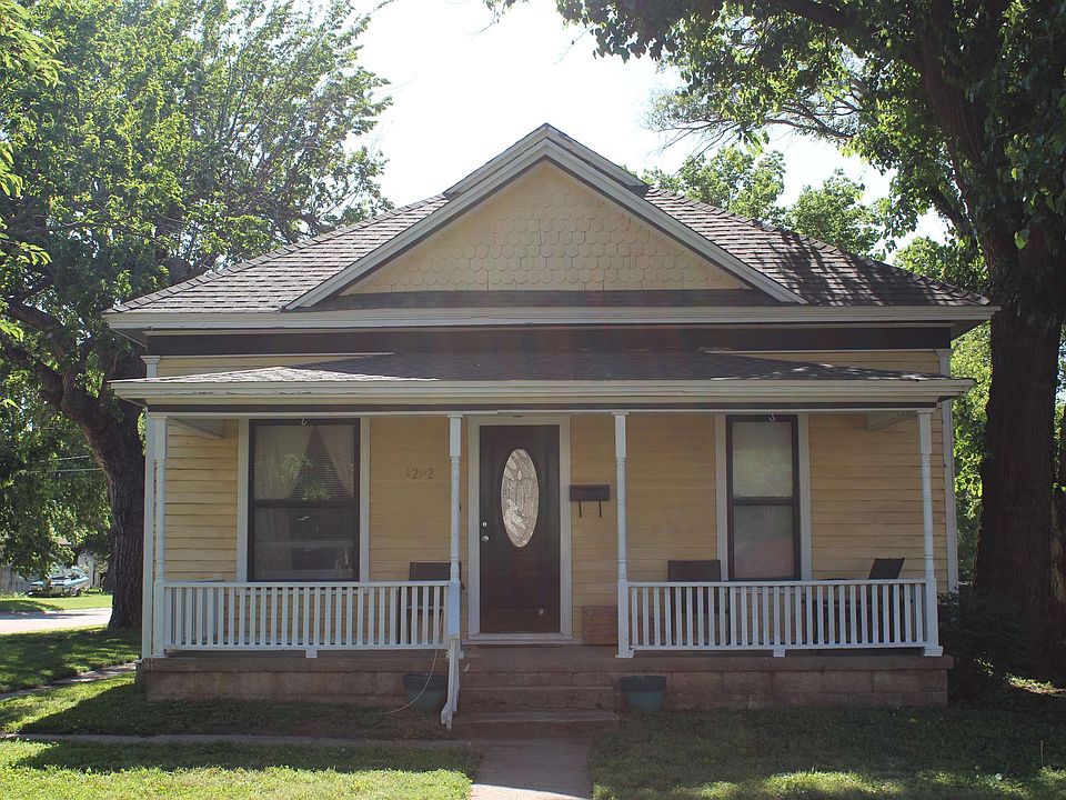 1st image of 1202 N B St