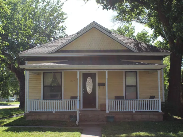 1202 N B St, Wellington, KS 67152