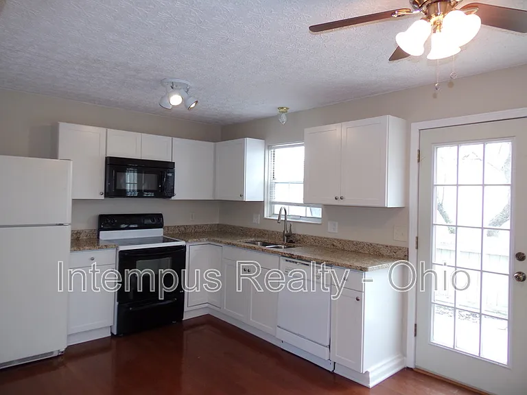 7839 Meadowhaven Blvd — Photo 7