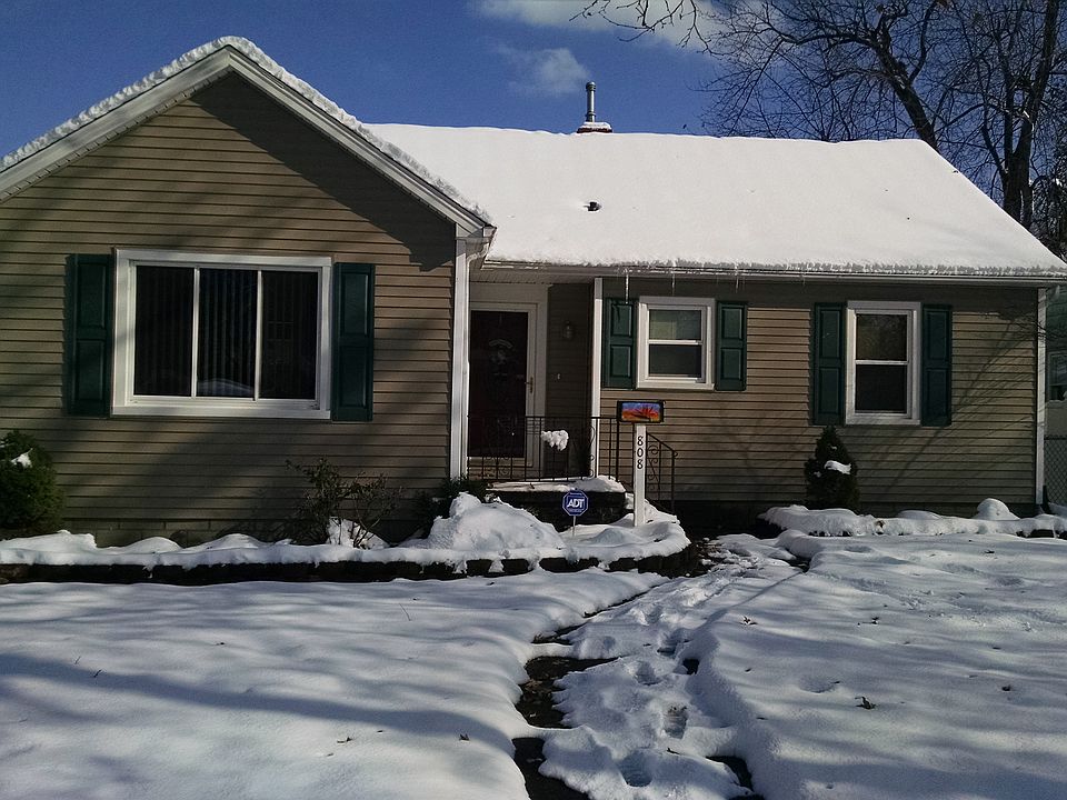 1st image of 808 Thayer Ave