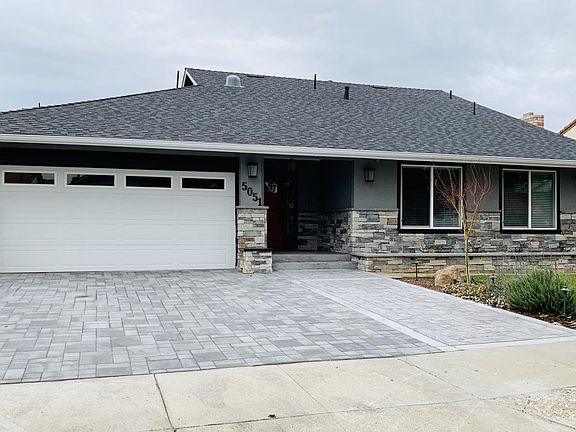 3rd image of 5051 Bougainvillea Dr