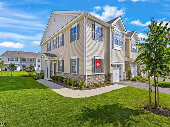 27 Coburgh Dr, Wall Twp., NJ 07753